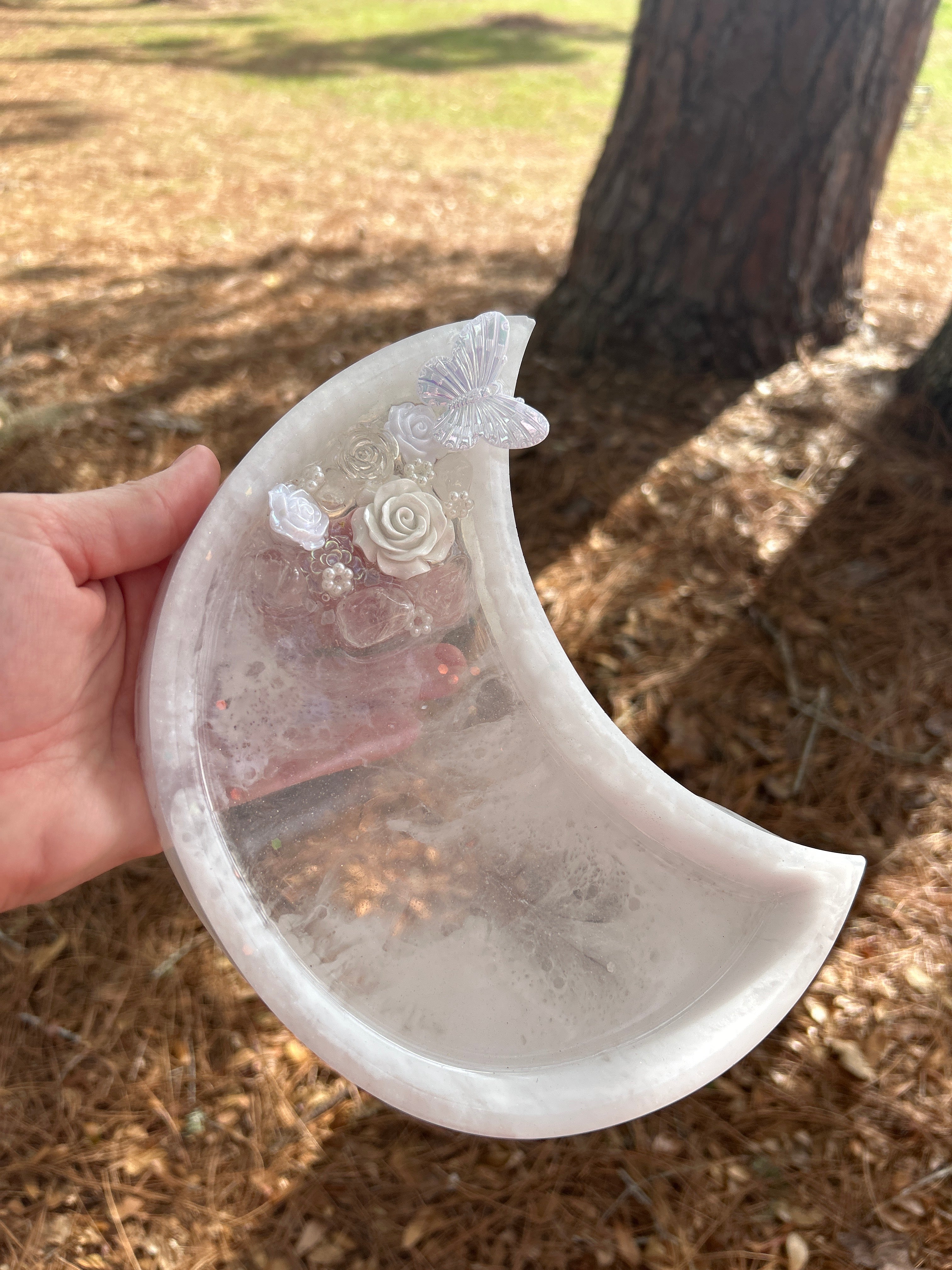 Moon Tray - Romantic Floral Crescent Moon Resin Tray – Butterfly Trinket Dish