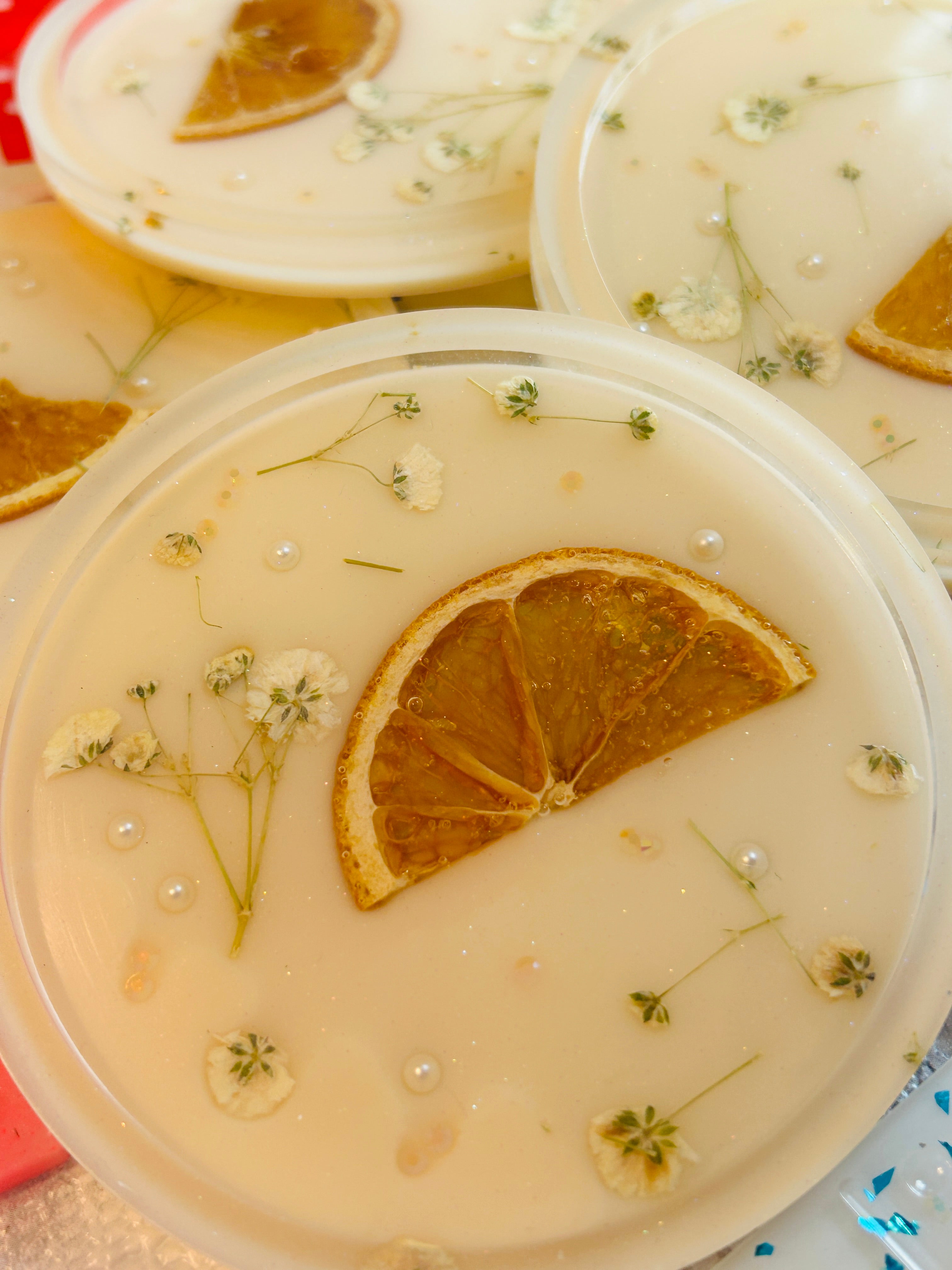 Citrus Bloom Resin Trinket Tray – Pressed Orange & Baby’s Breath